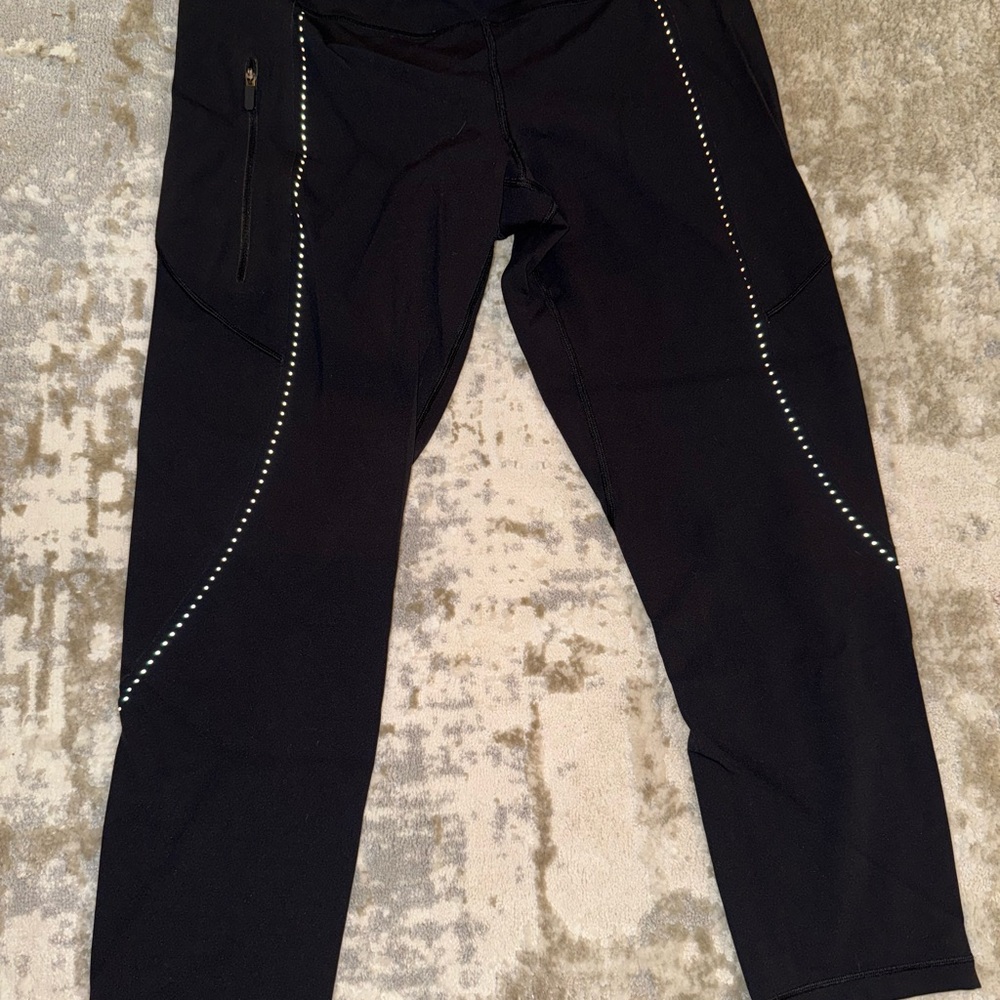 Lululemon Size 10 Black Reflective Leggings